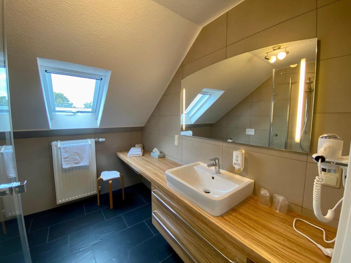 Gasthof Drei Schwanen Langenwetzendorf エクステリア 写真